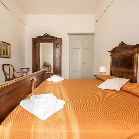 Gelmi Front Villa